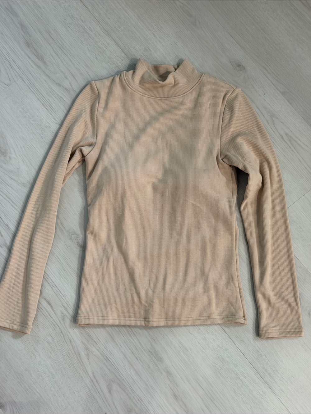 Klassy tan LS turtleneck